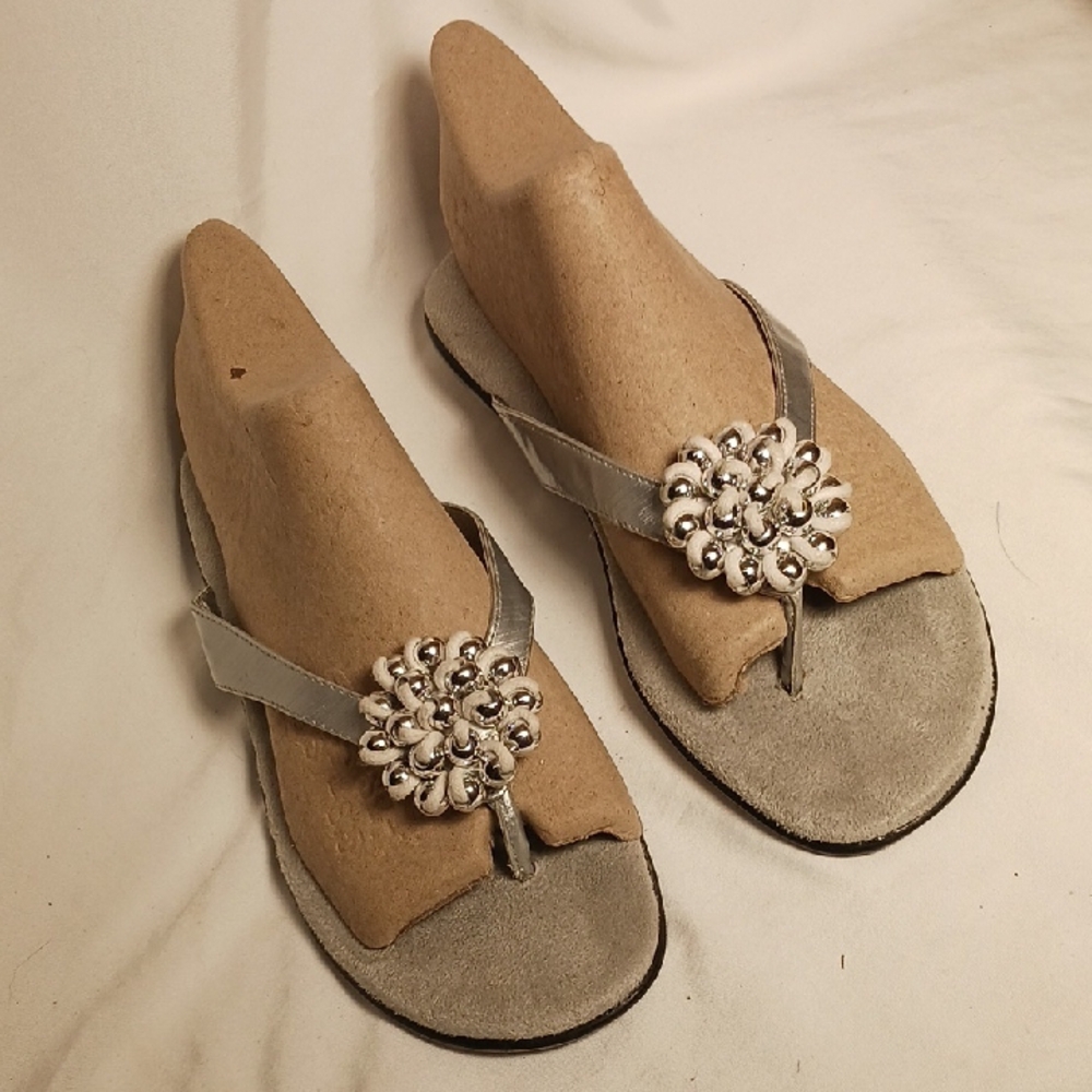 Aerosoles Stormchloud Thong Sandals Flip Flops